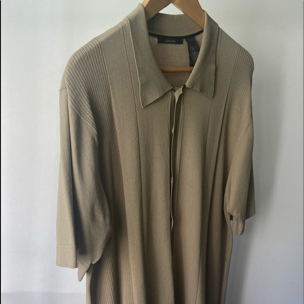 Mens short sleeve. Claiborne.